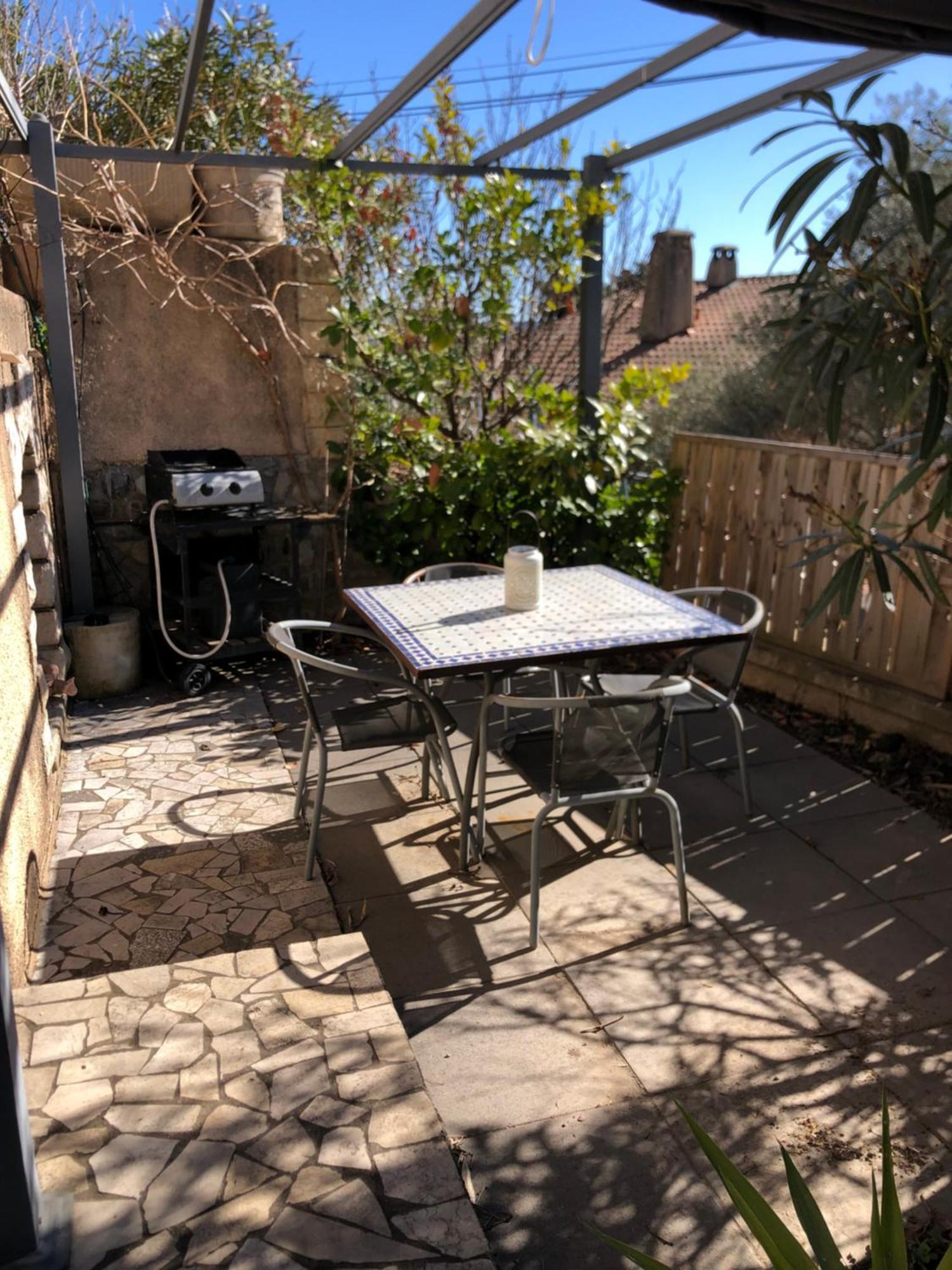 Appartement Sur La Colline Avec Acces Piscine Volx Eksteriør bilde