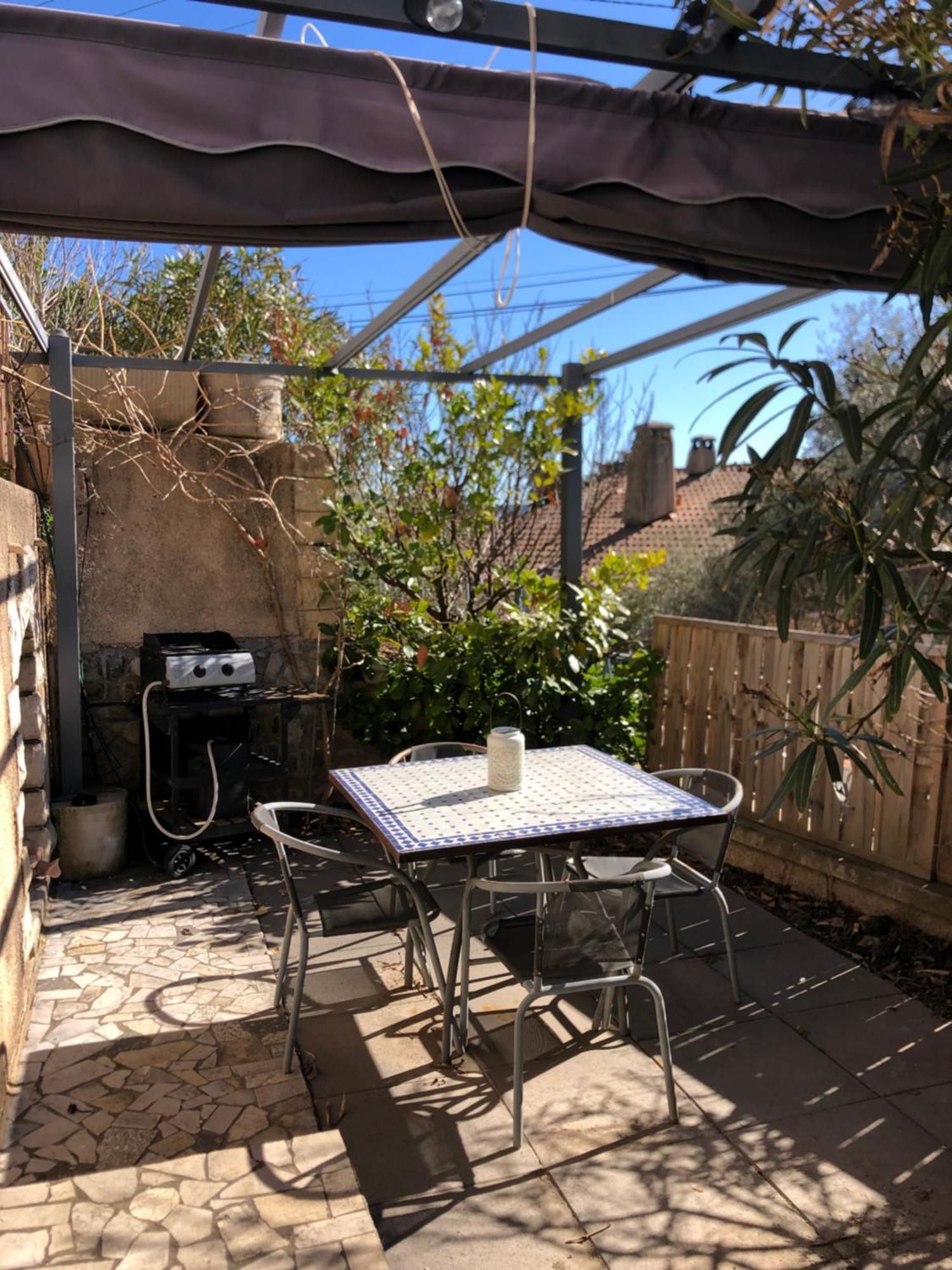 Appartement Sur La Colline Avec Acces Piscine Volx Eksteriør bilde